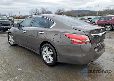 2015 Nissan Altima 2.5 из США, поврежденный, VIN 1N4AL3AP1FN380573